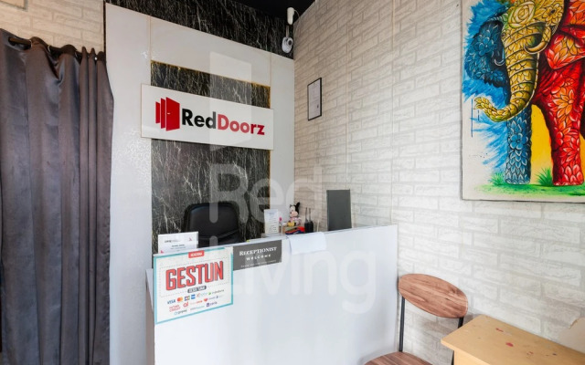 RedLiving Apartemen Green Lake View Ciputat - Aurora Rooms