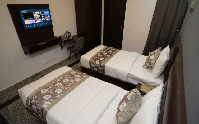 Posh Garden Inn