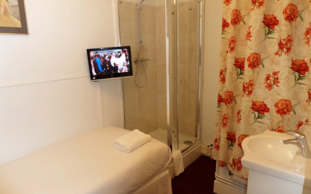 Lancaster Court Hotel