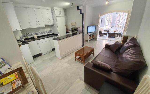 Duquesa Beach 1ª Linea de Mar