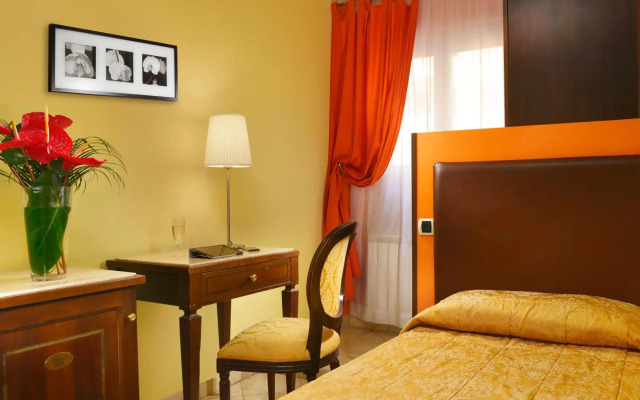 Hotel Tuscolana