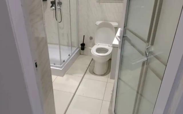 Spacious 3BR Apartment in Adentan With City Views