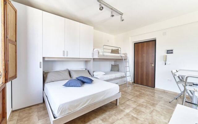 Specchio Apartment