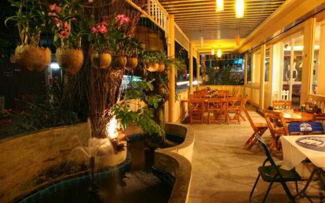 Queen's Garden Resort At Riverview