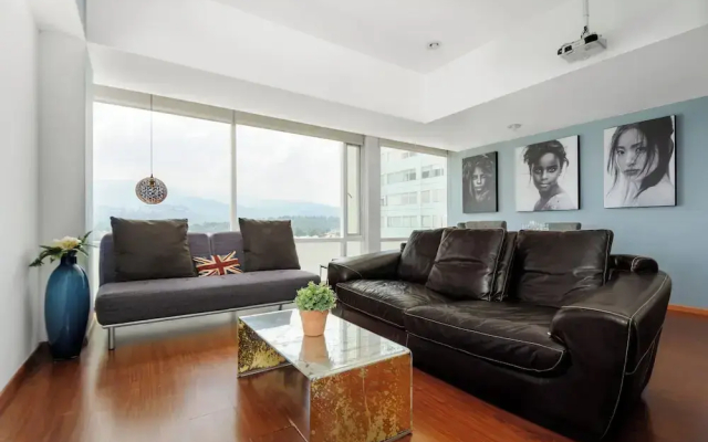 Scala Santa Fe - Modern Apt w pool