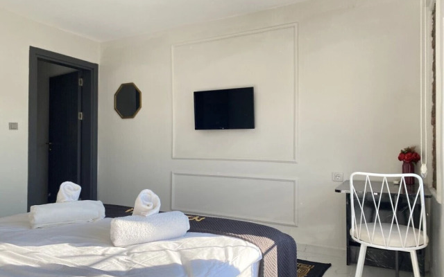 Redtentsuit in Stanbul