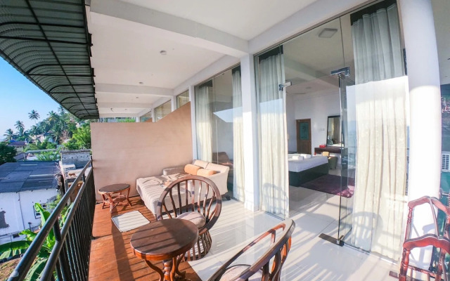 Romance Hills Hotel
