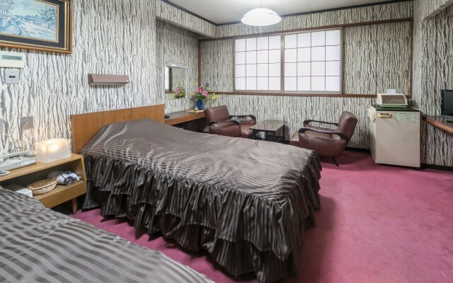 Riverside Hotel Shoei