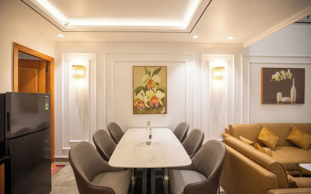 La Fleur Premium Central Apartment