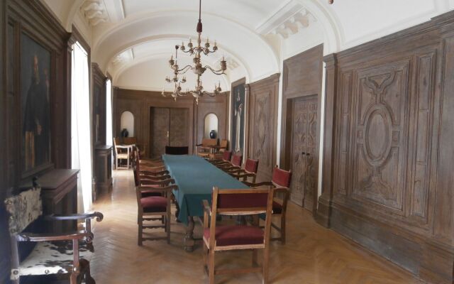 Hospedería Santa Cruz