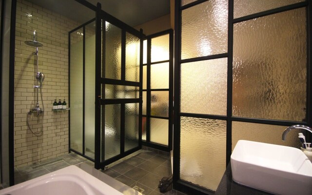 Changwon Masan IVE Hotel