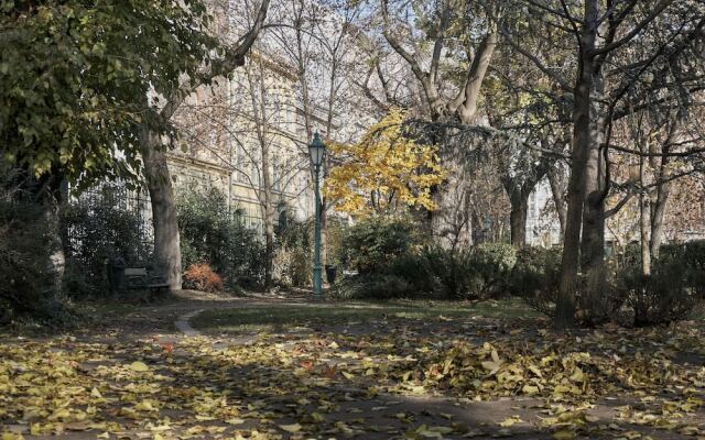 Károlyi Garden | hostAID