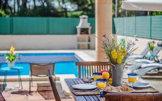 Casa Martina - Private Pool & 150m from the Beach