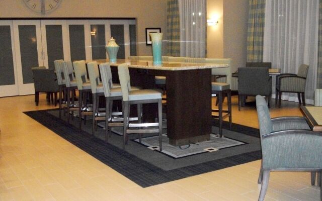 Hampton Inn & Suites Manteca