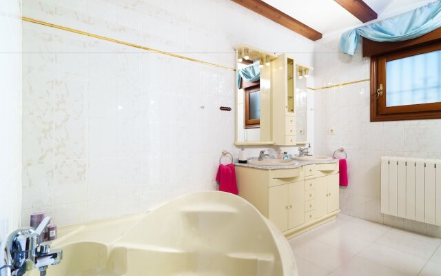 Book It Villa Ballerina