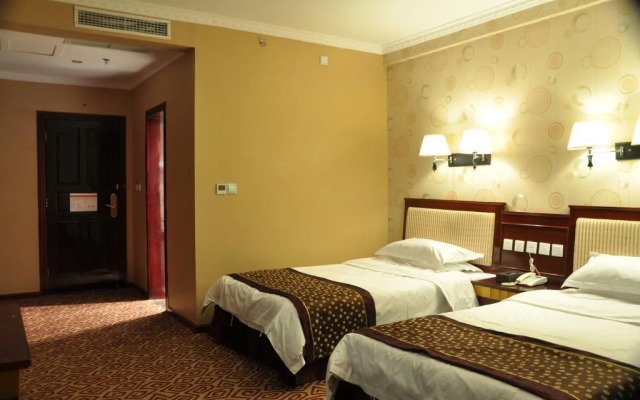 Linzhi Penglong Hotel