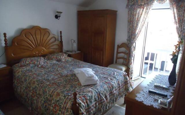 Hotel Aviz