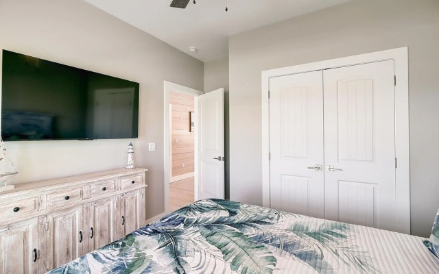 Seven Palms 3 Bedroom Home by RedAwning