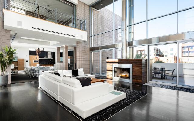 Old Town Scottsdale Iconic Modern Mansion