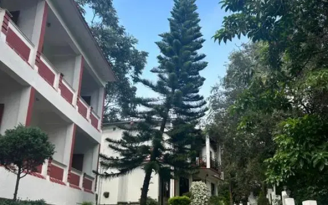 Hotel Maya Regency Bhimtal