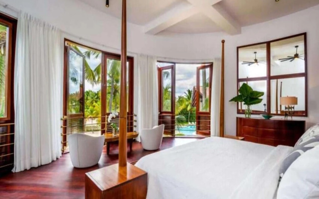 Sunny Vacation Villa 88