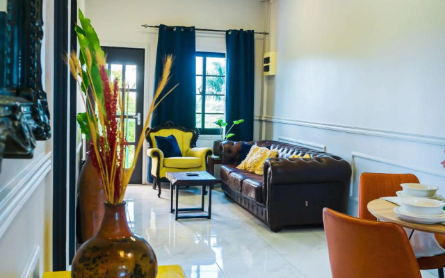 Cozy and quirky Wolf Apartment