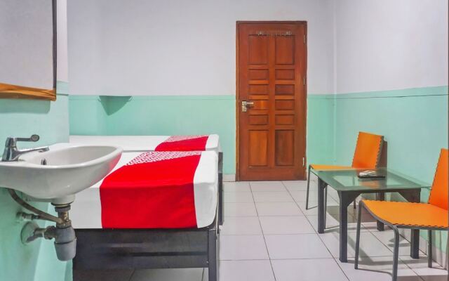 Hotel O Wisma Favorite Makassar Near Benteng Rotterdam