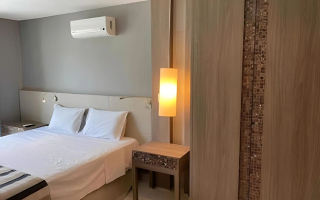 Hotel Brisas do Lago