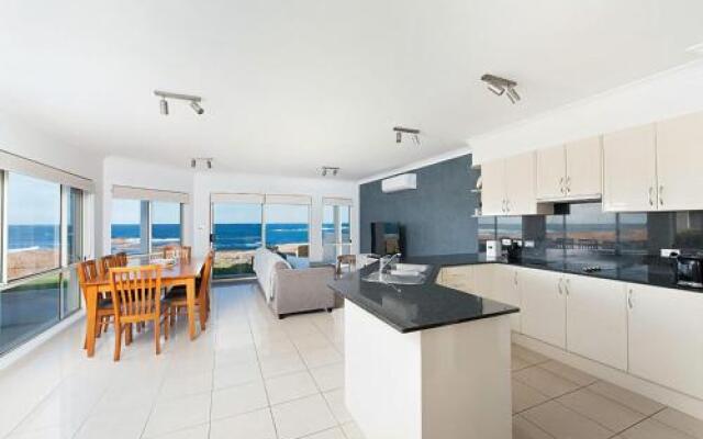 Hear the waves at Anna Bay!