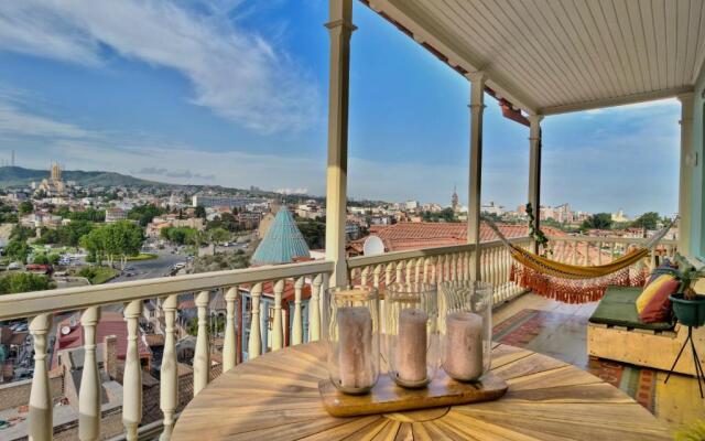 New apartment with amazing views in Old Tbilisi
