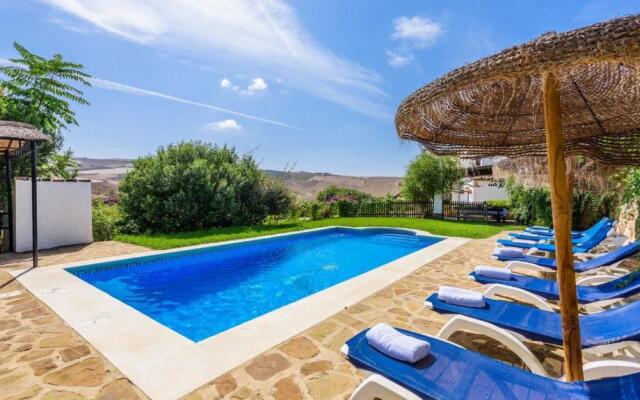 Los Huertos Antequera - La Higuera by Ruralidays