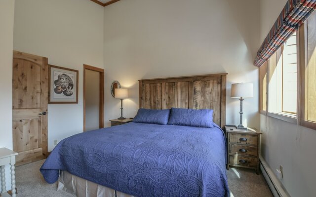 Tennis Townhomes 1336