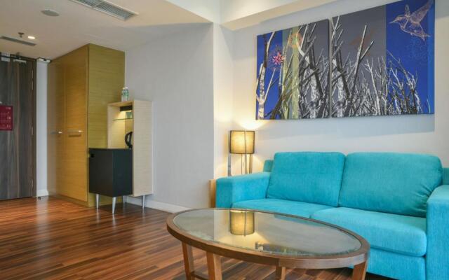 D'Majestic Place by Widebed