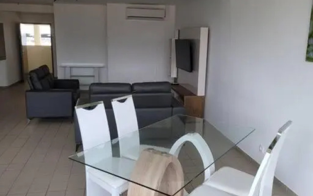 Hello Guyane (7), Grand Appartement Prestigieux F3