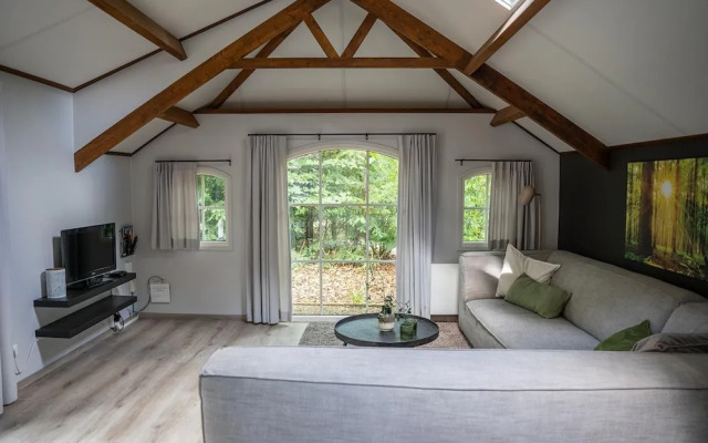 Farmhouse in Veluwe Near Speulderbos