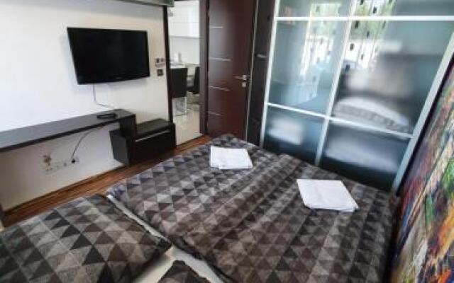 Royal Luxus Wellness Apartman