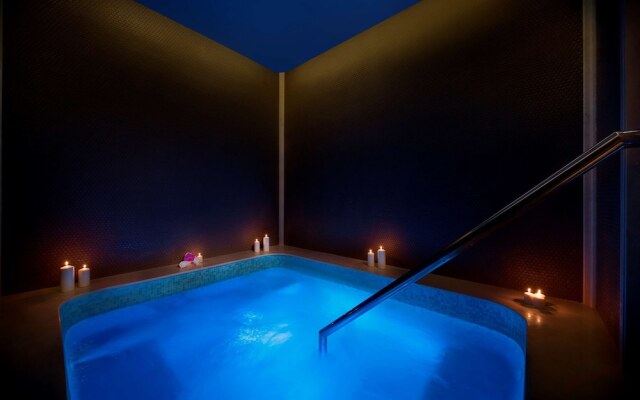 AlRayyan Hotel Doha Curio Col