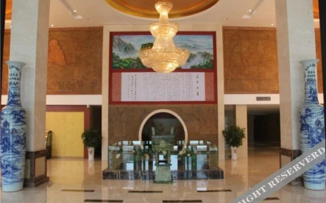 Wolong International Hotel