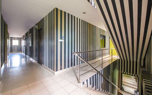 OYO 281 the Reader Cafe and Room