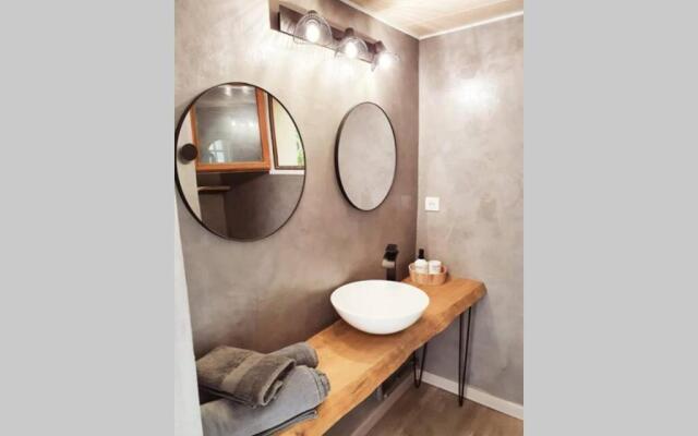 Charmant petit studio à 2 pas du village