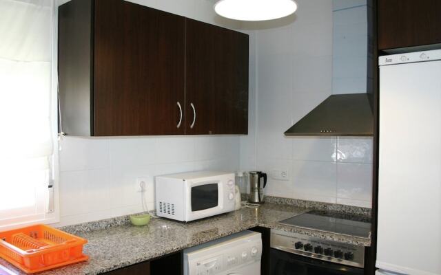 Comfortable Apartment With Washing Machine Near the Sea