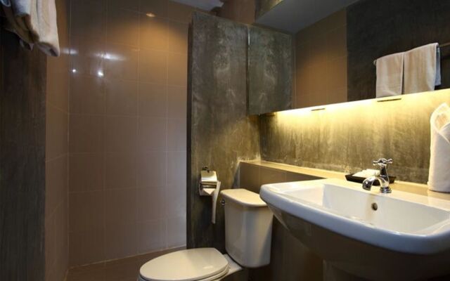 B2 Green Boutique & Budget Hotel