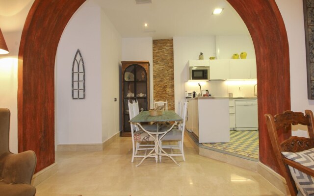 Deluxe apart. Pza de la encarnacion Q5