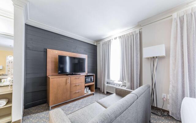 Spark by Hilton Lafayette South