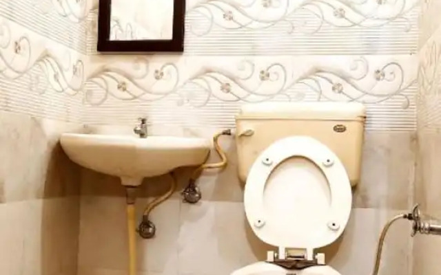 Raja Guest House