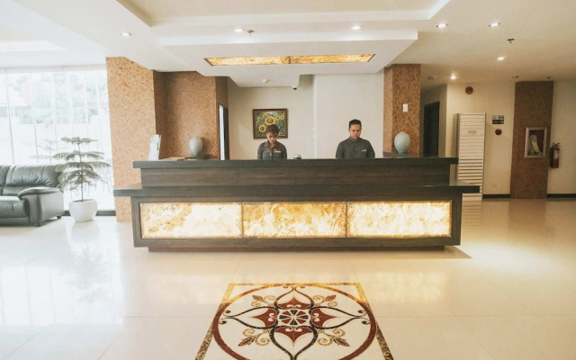 Panorama Summit Hotel