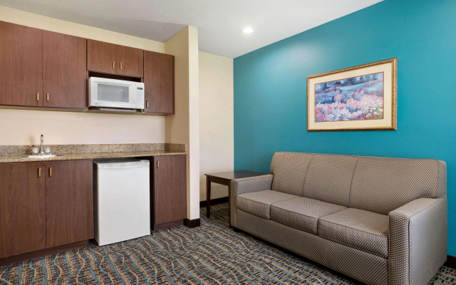 Spark by Hilton Evansville East, IN