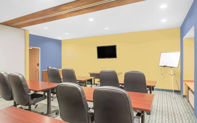 SureStay Plus Hotel by Best Western Keyser