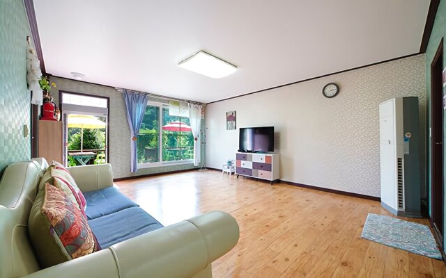 Yangpyeong Dandelion Pension