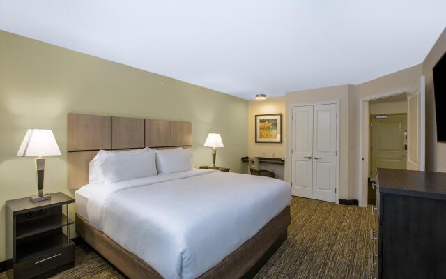 Candlewood Suites Omaha - Millard Area, an IHG Hotel